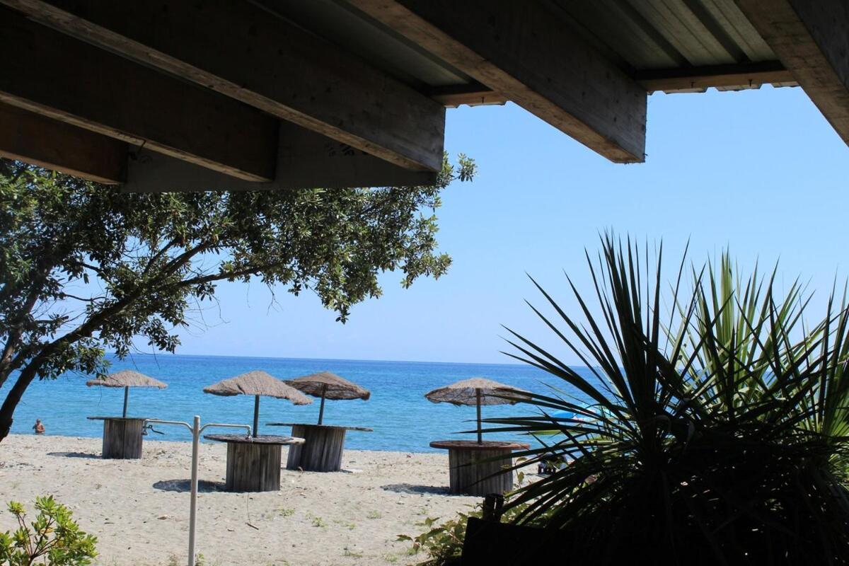 Villa Bord de mer, pieds dans l'eau, vue panoramique San-Nicolao Exterior foto